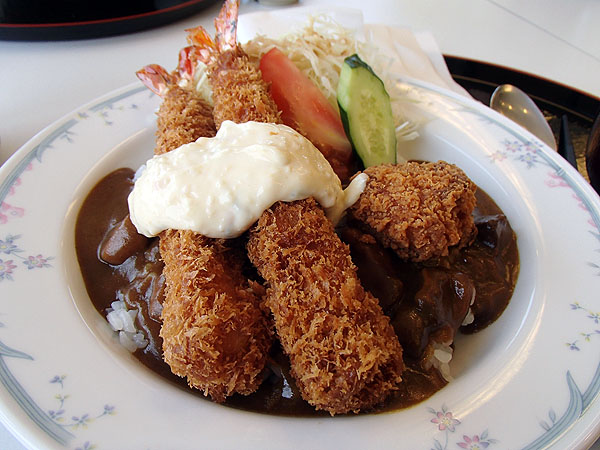 エビフライカレー？